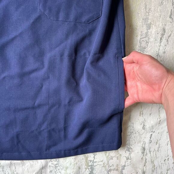 Figs Technical Collection Navy Chisec Scrub top - Picture 2 of 9